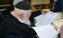 My Experience Praying With Rav Kanievsky On Yom Kippur
