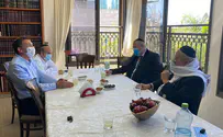 הרבנים עמאר ודוד לאו נפגשו עם מתן כהנא