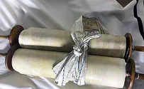 Torah scroll stolen by the Nazis is returned to Prague