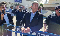 צילום: יהונתן גוטליב בן גביר ומאי גולן מפגינים בכפר קאסם: "מי שמרים יד על שוטר צריך לכסח אותו"