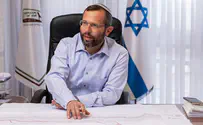 "מגיעים מכל הארץ ומכתימים ציבור שלם"