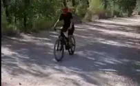 The Cabinet Minister who rides his bike 25 km to Cabinet meeting