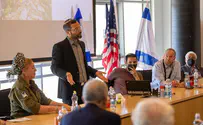 Democrats on J Street-led delegation meet settlement leader