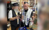 "זכיתי": סמיון גרפמן קיבל לראשונה בחייו תפילין