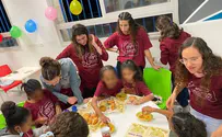 מסיבת חנוכה מיוחדת לילדים היתומים