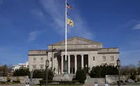 Swastikas drawn on sidewalk next to New Jersey synagogue