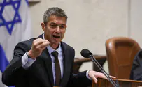 השר יועז הנדל מאיים על דואר ישראל 
