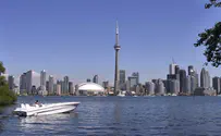 Toronto anti-Israel ‘apartheid’ sign slammed by Jewish groups