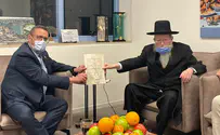 Jerusalem mayor signs permit for largest synagogue in the world