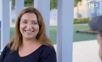 שלי לא נותנת לעיוורון לעצור אותה