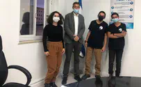 בני הנוער שנאבקים בתכנים הפוגעניים ברשת
