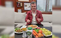 טעימה בלשכה: ראש העיר רמת גן בודק בעצמו את האוכל שמוגש בצהרונים