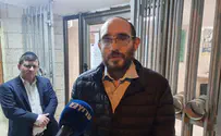 להתייצב לצד פולארד ולגעת בערכיו
