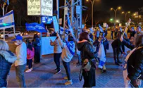 Тысячи участников акций протеста: нам не заткнут рты!
