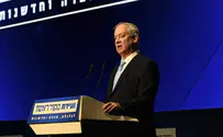 "ילד קטן, דואג לפנסיות של חברים שלו"