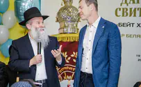 בשיא המתיחות: מאות בהכנסת ספר תורה ב"בירת יהדות אוקראינה"