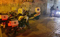 Terrorist wounds two officers in Old City