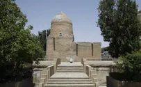 A Tale of Two Persias:Haman and the  Ayatollahs