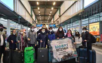 He came to Israel - and saw tallit & tefillin for the first time