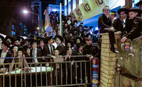 Hundreds gather outside Rabbi Kanievsky's home