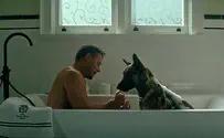 הוא שחקן ידוע, אבל את הסרט הזה הוא ביים