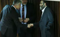 יאיר לפיד מפרגן: "אני די שמח שגפני נולד"