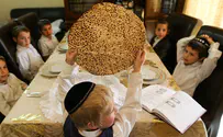 Ukrainian refugees celebrate Pesach in Israel with Meir Panim