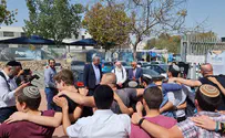 הנערים שרו "עם ישראל חי". פולארד התרגש
