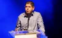 אופנהיימר נגד החגיגות בבית החיילת ששוחררה