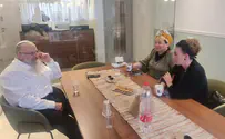 אורחת בבית הרב אליהו: עידית סילמן