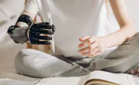 Bionic limbs approved for Shabbat and mitzvot