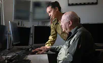 ראובן לחץ על הכפתור שהפעיל את הצפירה
