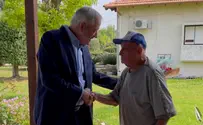 Бени Ганц приехал в Кфар-Ахим к выжившим в Холокосте