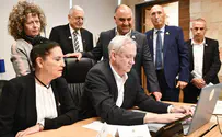 גנץ הדליק נר זיכרון וירטואלי