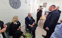נתניהו הגיע לטקס בבית הספר של שרה