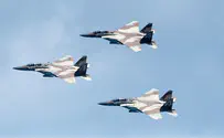 Воздушный парад Дня Независимости: 60 самолетов, 103 экипажа