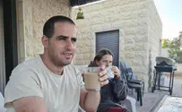 אני יודעת שמשהו קרה. רק תגיד שכולם בסדר