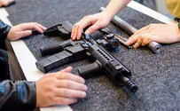 Former marine: Teenagers have freer access to guns than soldiers