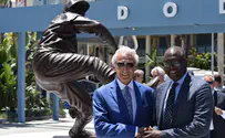 Jacob Gurvis Sandy Koufax honored with a statue at Dodger Stadium