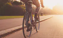 High speed collision leaves Tour de France star with broken neck