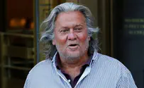 Steve Bannon copies Elon Musk's Nazi salute