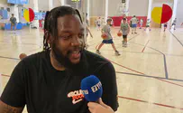 Ex-NBA player Eddie Curry 'adopts' Kfir Bibas