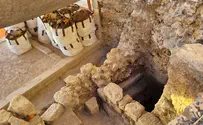 מקווה טהרה מימי בית שני המשקיף אל הר הבית