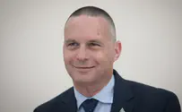 העם אמר 'הצילו'           