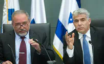 לפיד גורם נזק למאמצים למנוע שביתה