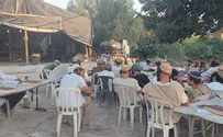 IDF blocks parking lot at entrance to Homesh