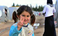 BBC journalist: ISIS agent smuggled UK schoolgirls to Syria