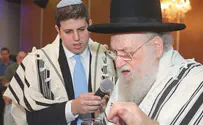 מה עשה הרב קוק מול אולם ריק?
