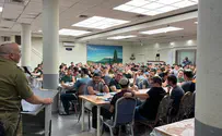 המח"ט הגיע להרים כוסית בישיבת ההסדר