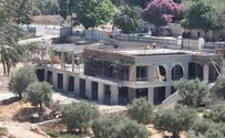 הכנסיה ממשיכה לחרוג ולבנות בידיעת העירייה